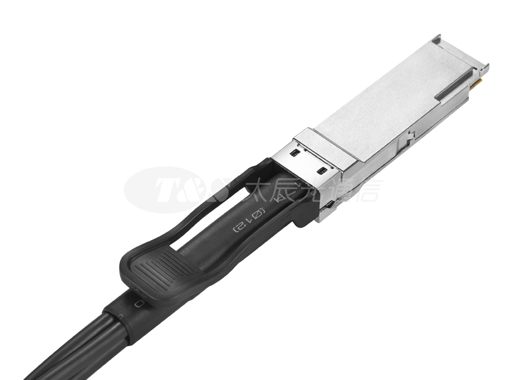 Comparaison des avantages et des inconvénients entre le module optique QSFP SR4 40G et le câble optique actif QSFP AOC